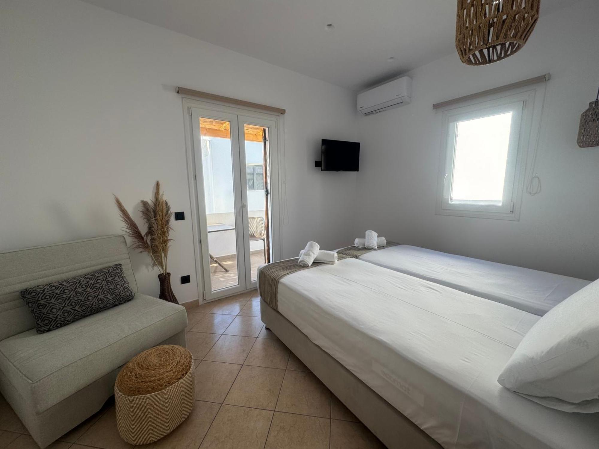 Eleni'S Rooms Antiparos Екстер'єр фото