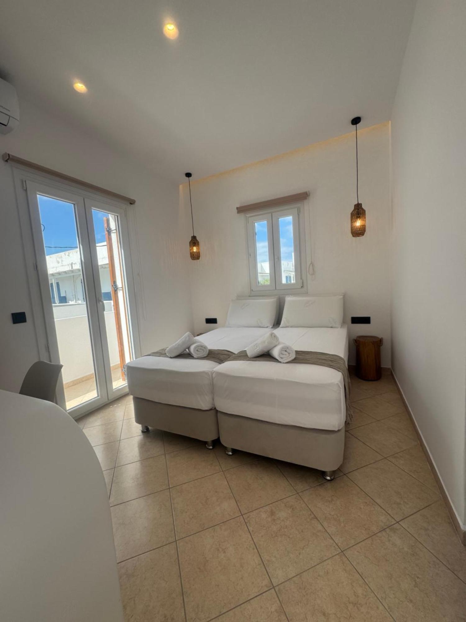 Eleni'S Rooms Antiparos Екстер'єр фото