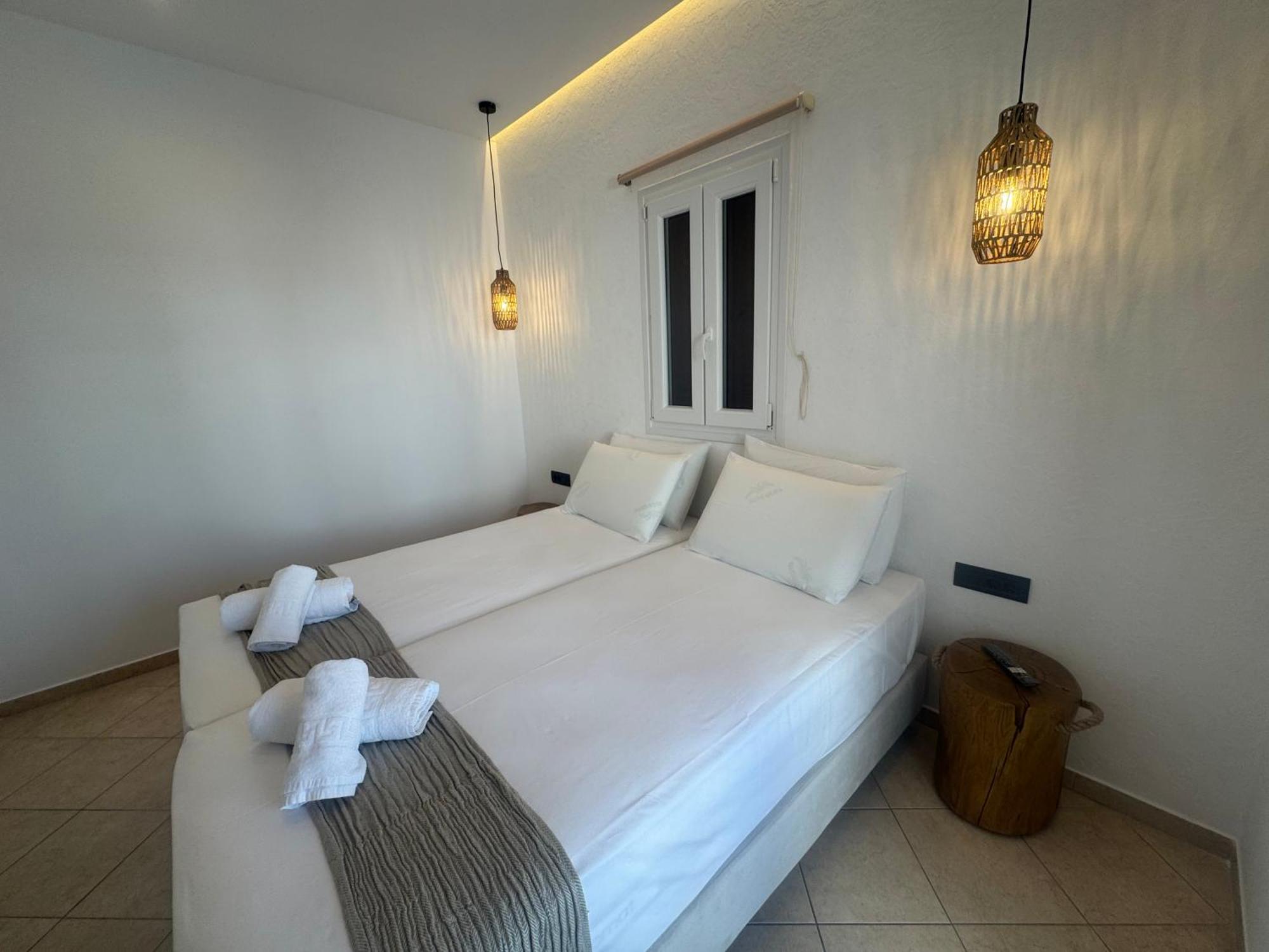 Eleni'S Rooms Antiparos Екстер'єр фото